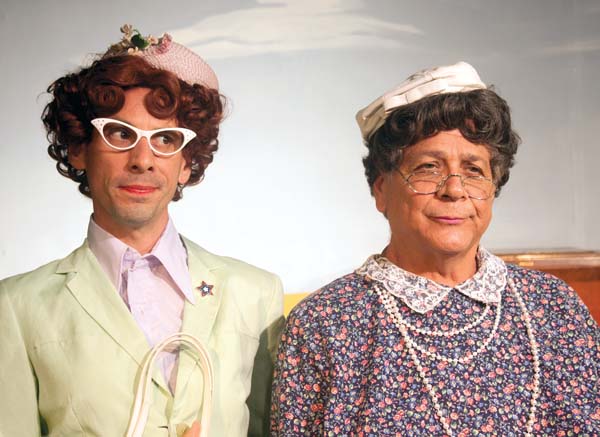 ‘Red, White and Tuna’ has Texas wit, charm